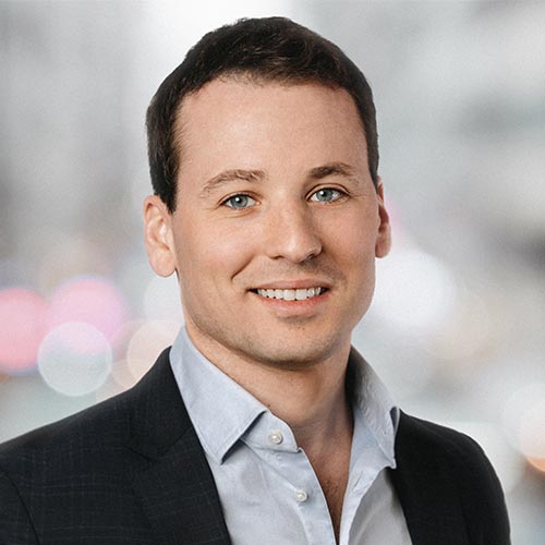 Headshot Mark Dirzulaitis